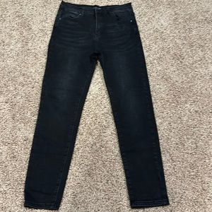 Risen Women's Black Skinny Jeans

Size 9/29